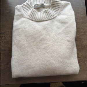 Women’s Cream Cashmere Crewneck Sweater